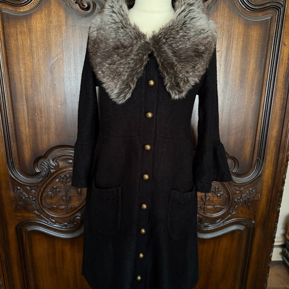 Women's Betsey Johnson Black Bell Sleeve, Faux Fur Sweater Size M